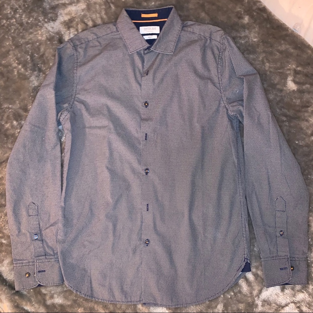 Like New Dress Shirt 👔